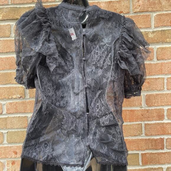 Romantic Gothic Black Lace top sz L Sheer coquette Scalloped Elegant Whimsigoth - Picture 6 of 12